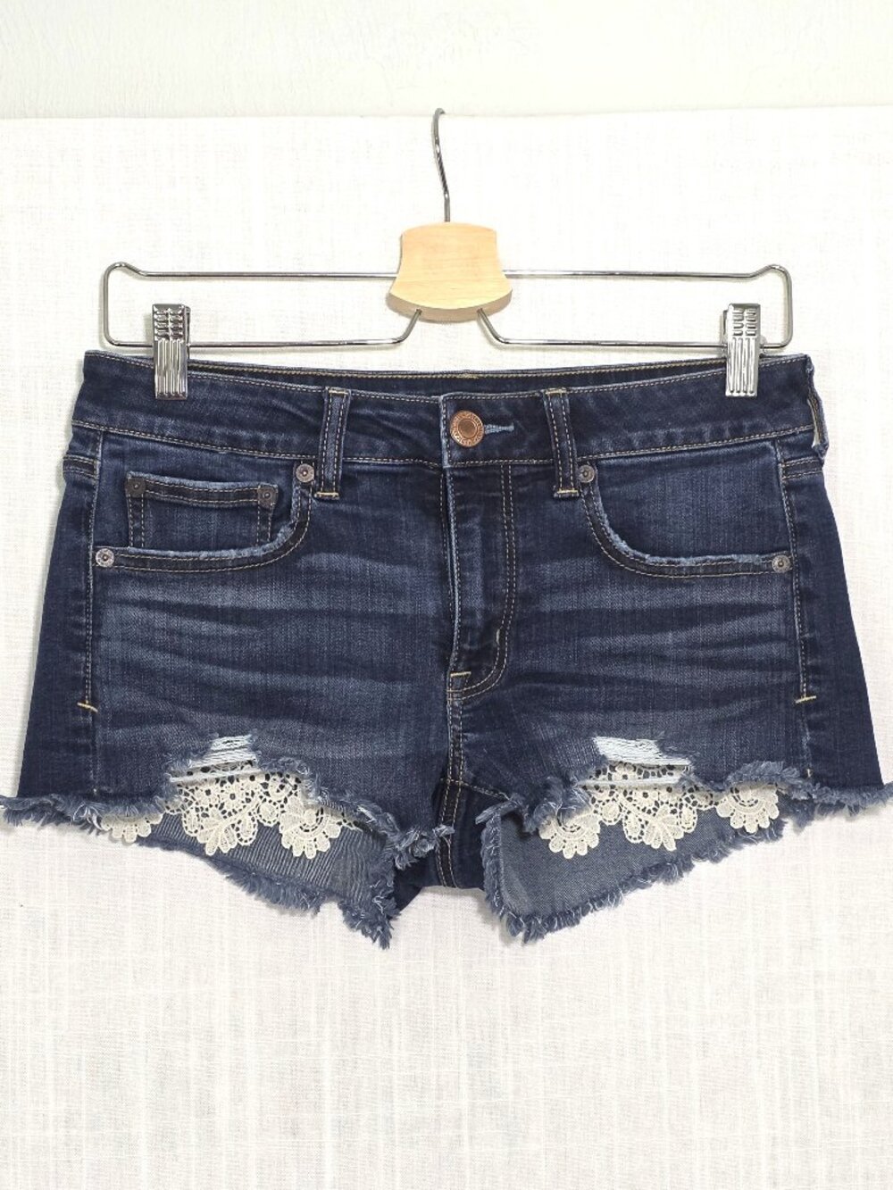 American Eagle Festival Denim Cutoff Lace Shorts Size 6